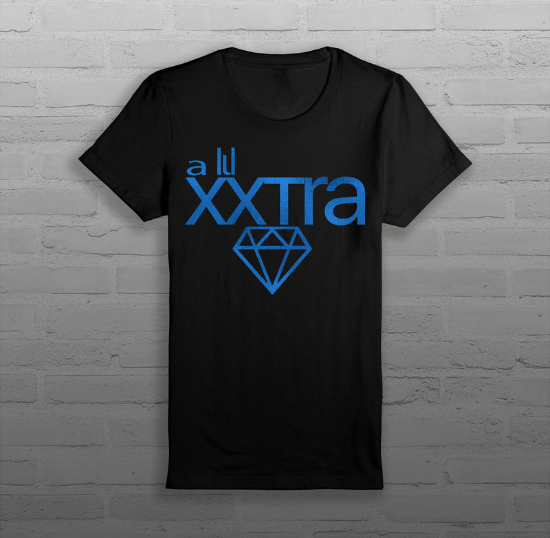 A Lil Xxtra - Women - T-Shirt